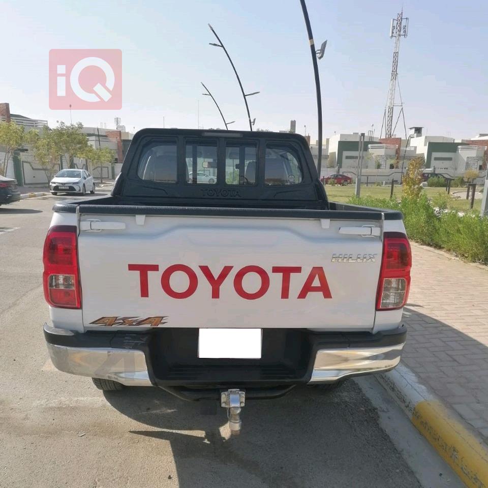 تۆیۆتا هایلۆکس